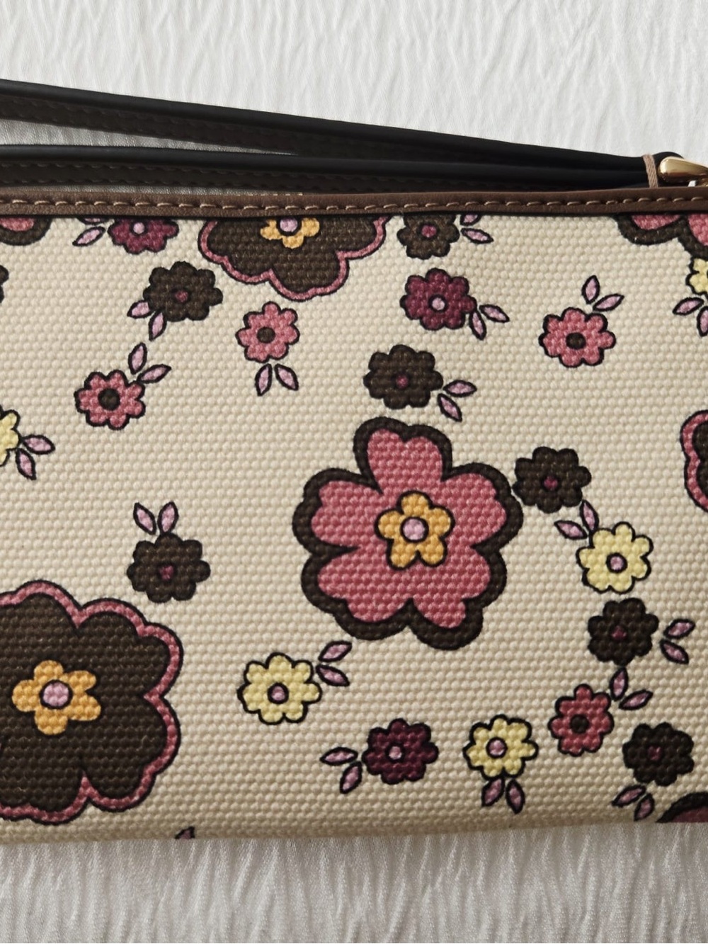 Coach Corner Zip Wristlet in Signature with Stripe floral - Picture 5 of 5